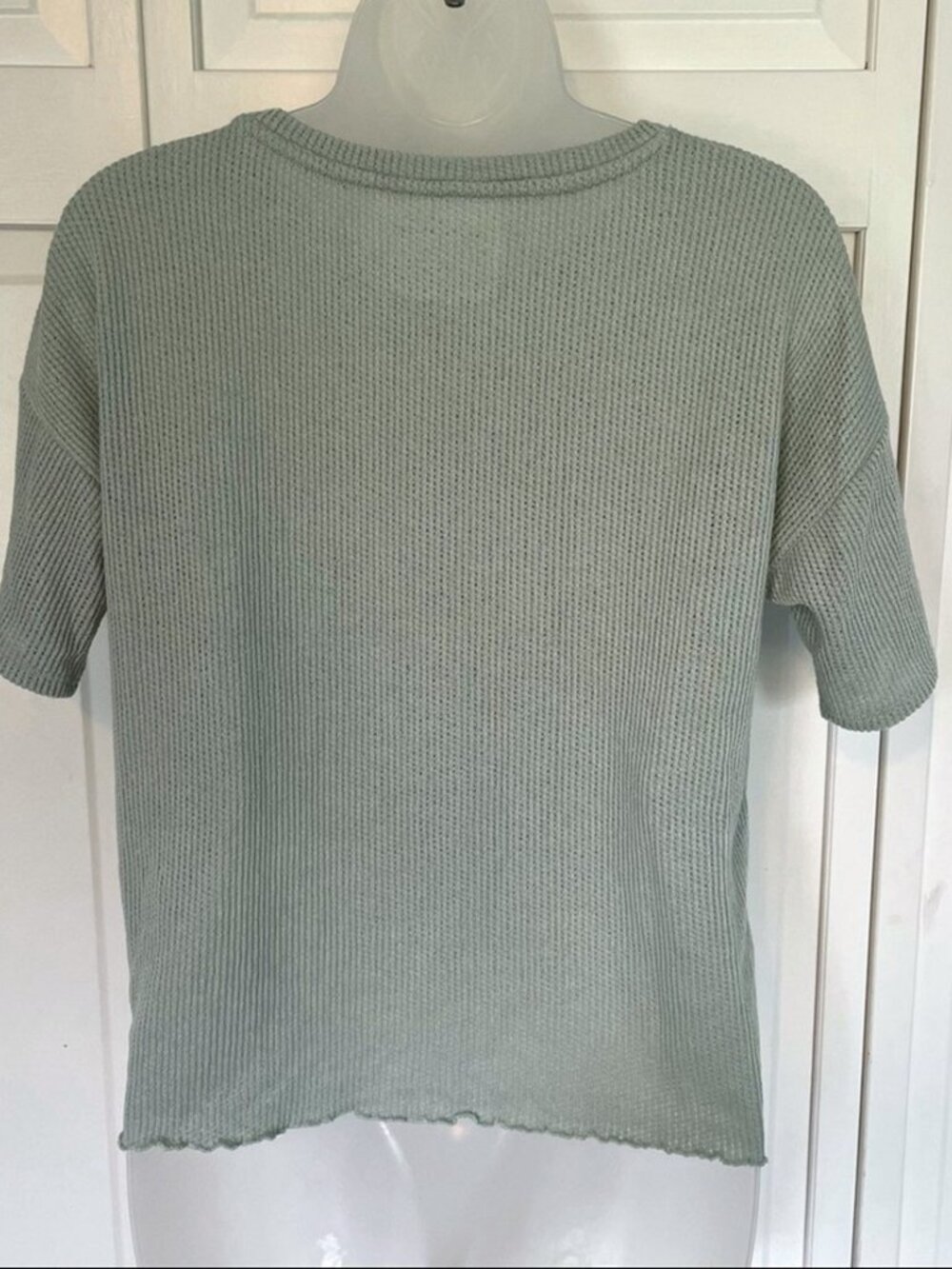 Sage Green Waffle Knit Thermal Short Sleeve Top Lettuce Hem Women’s - Picture 2 of 2